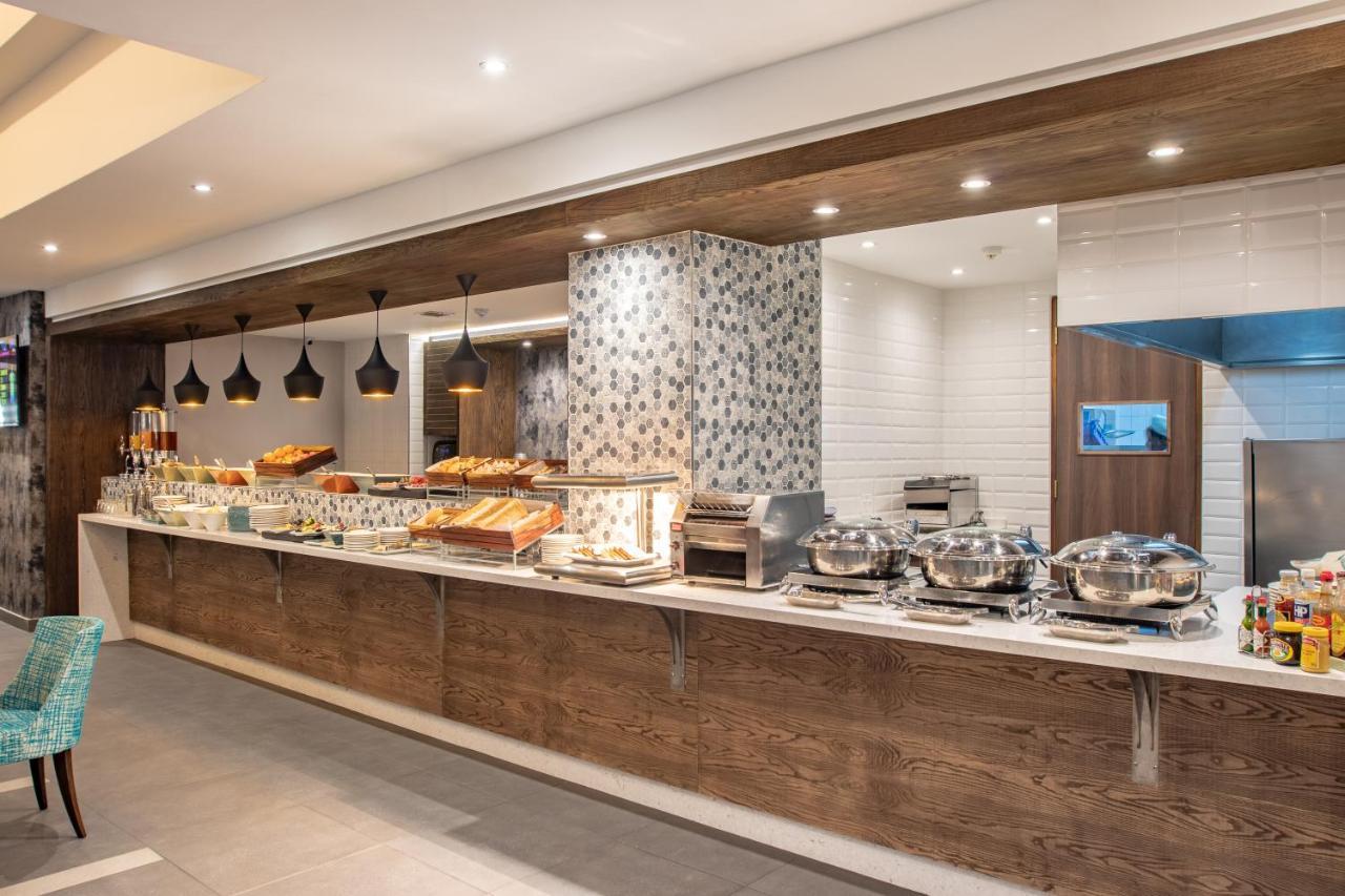 Town Lodge Johannesburg Airport Кемптън Парк Екстериор снимка