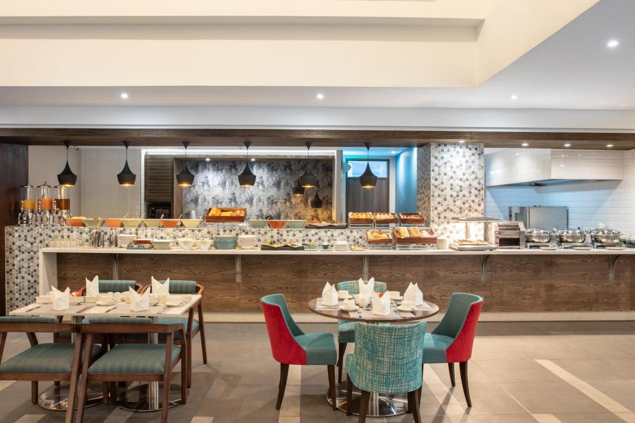 Town Lodge Johannesburg Airport Кемптън Парк Екстериор снимка