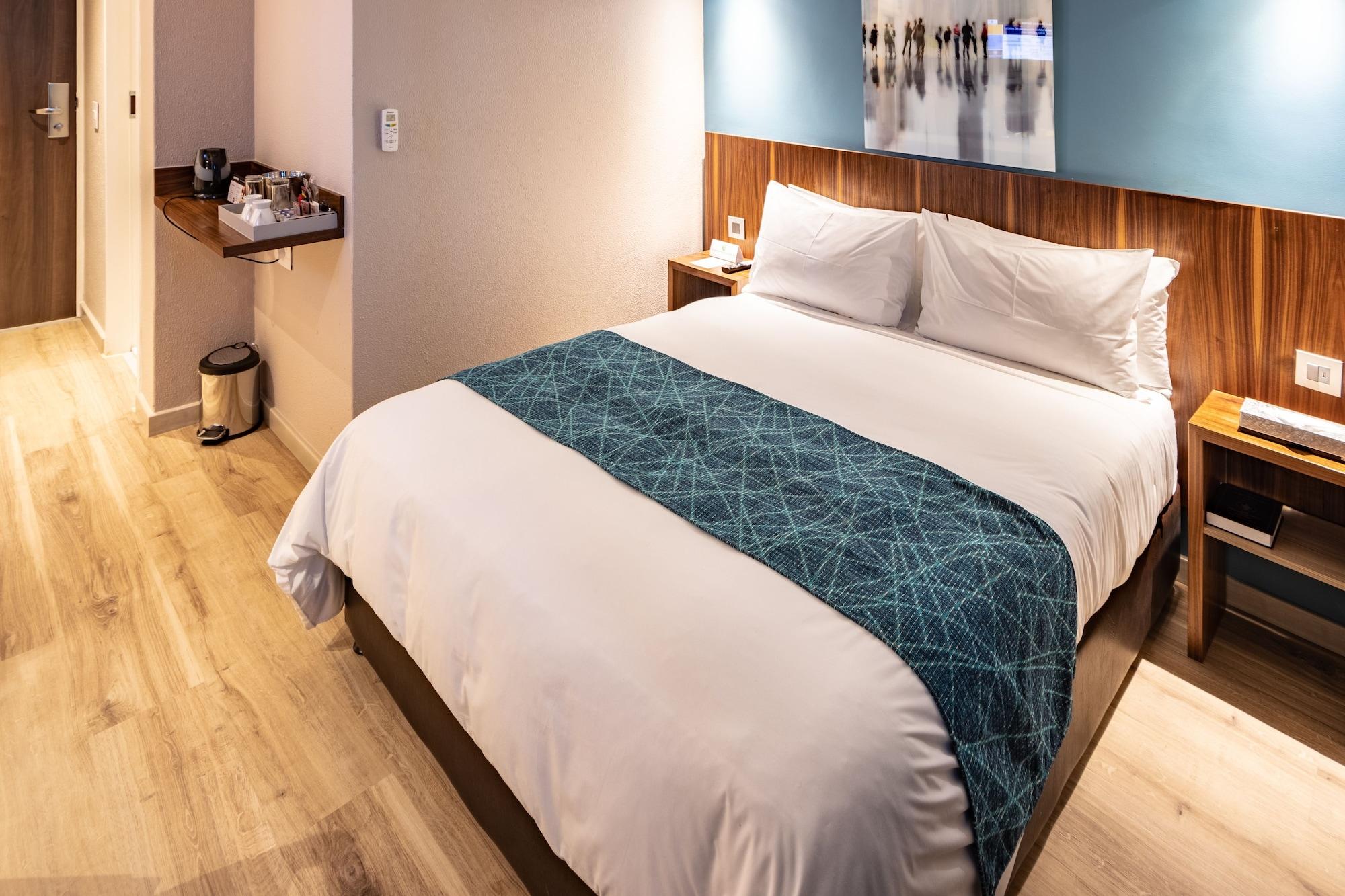 Town Lodge Johannesburg Airport Кемптън Парк Екстериор снимка