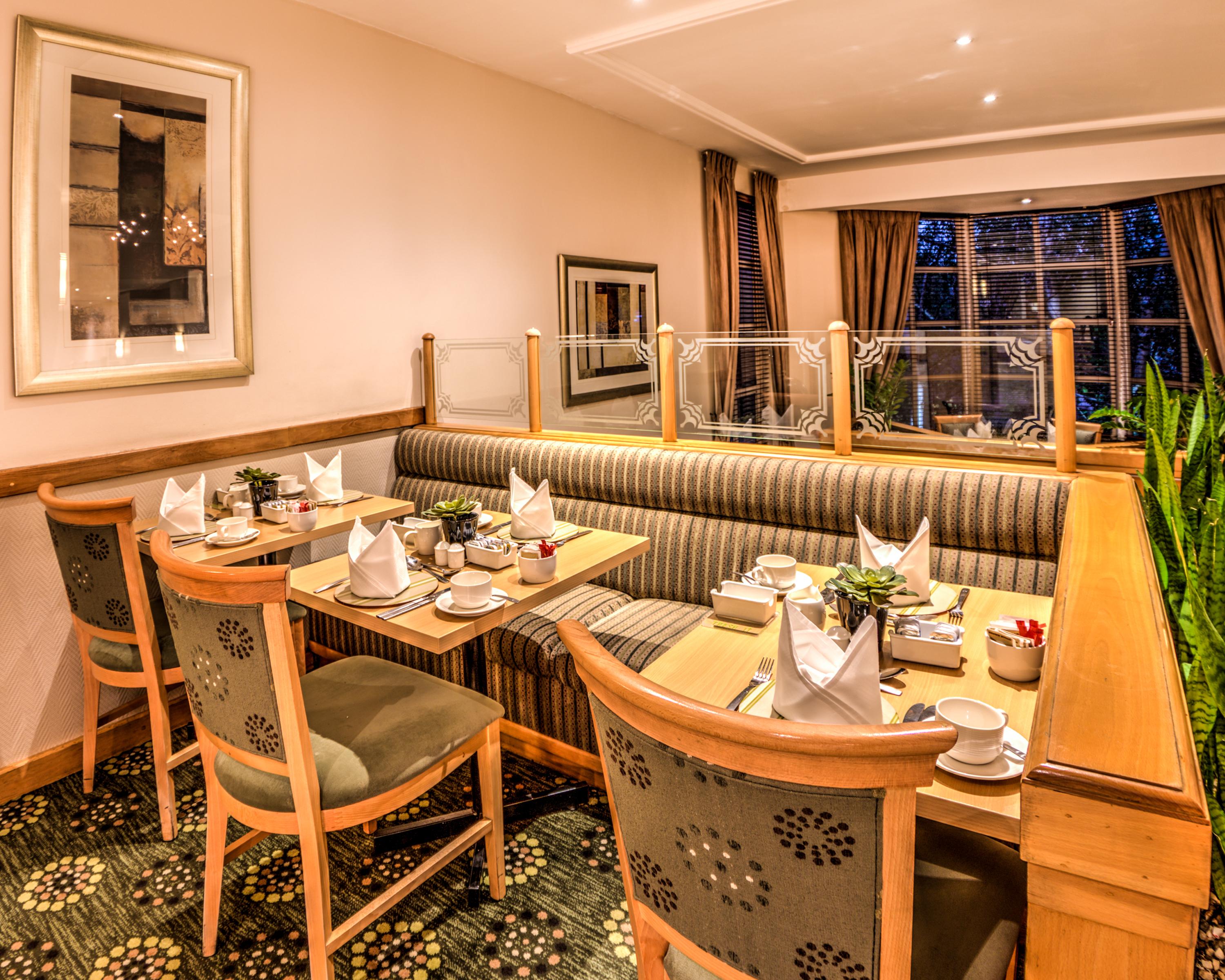 Town Lodge Johannesburg Airport Кемптън Парк Екстериор снимка