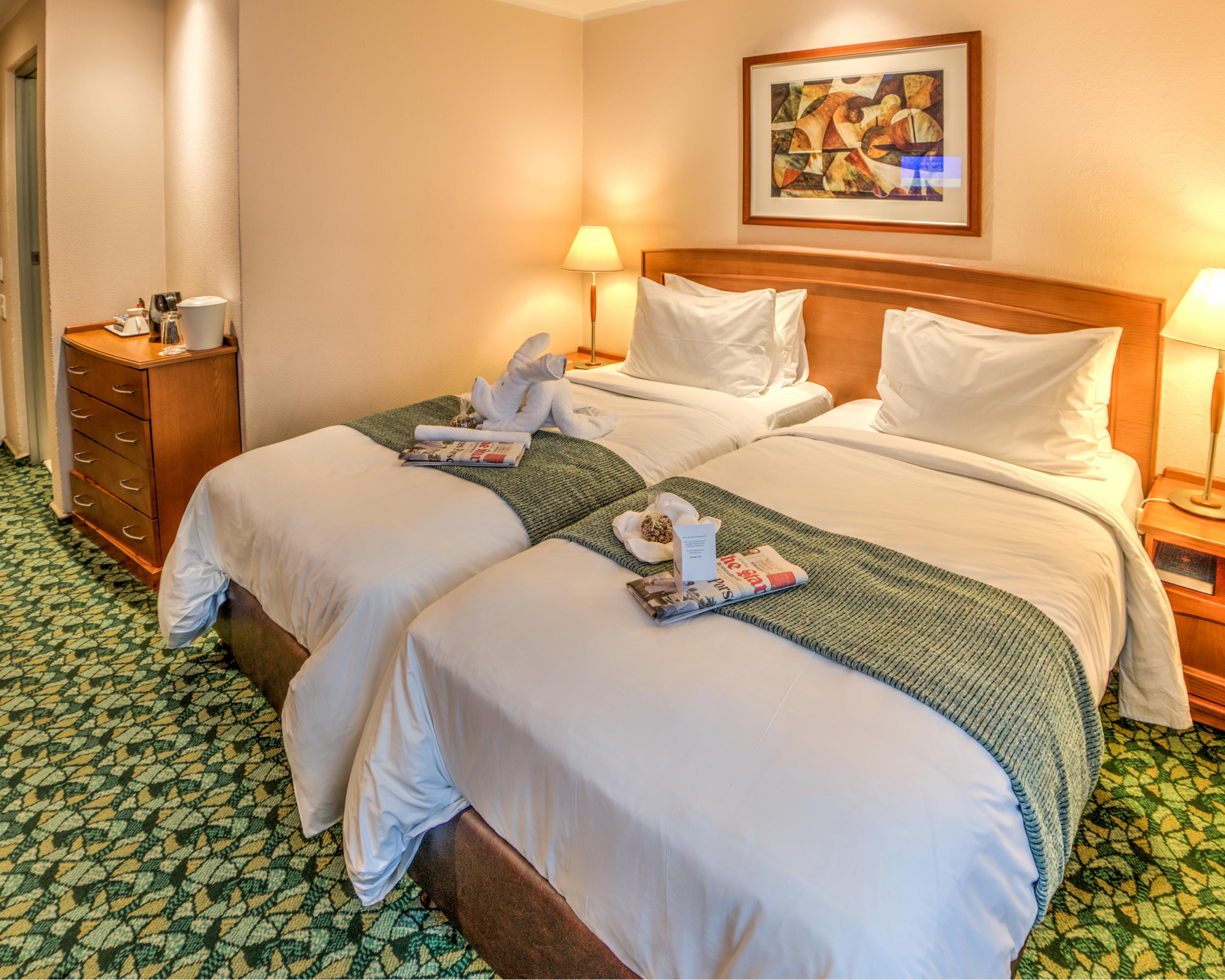 Town Lodge Johannesburg Airport Кемптън Парк Екстериор снимка