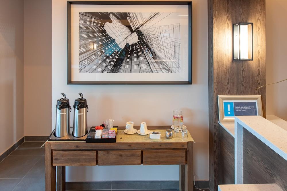 Town Lodge Johannesburg Airport Кемптън Парк Екстериор снимка